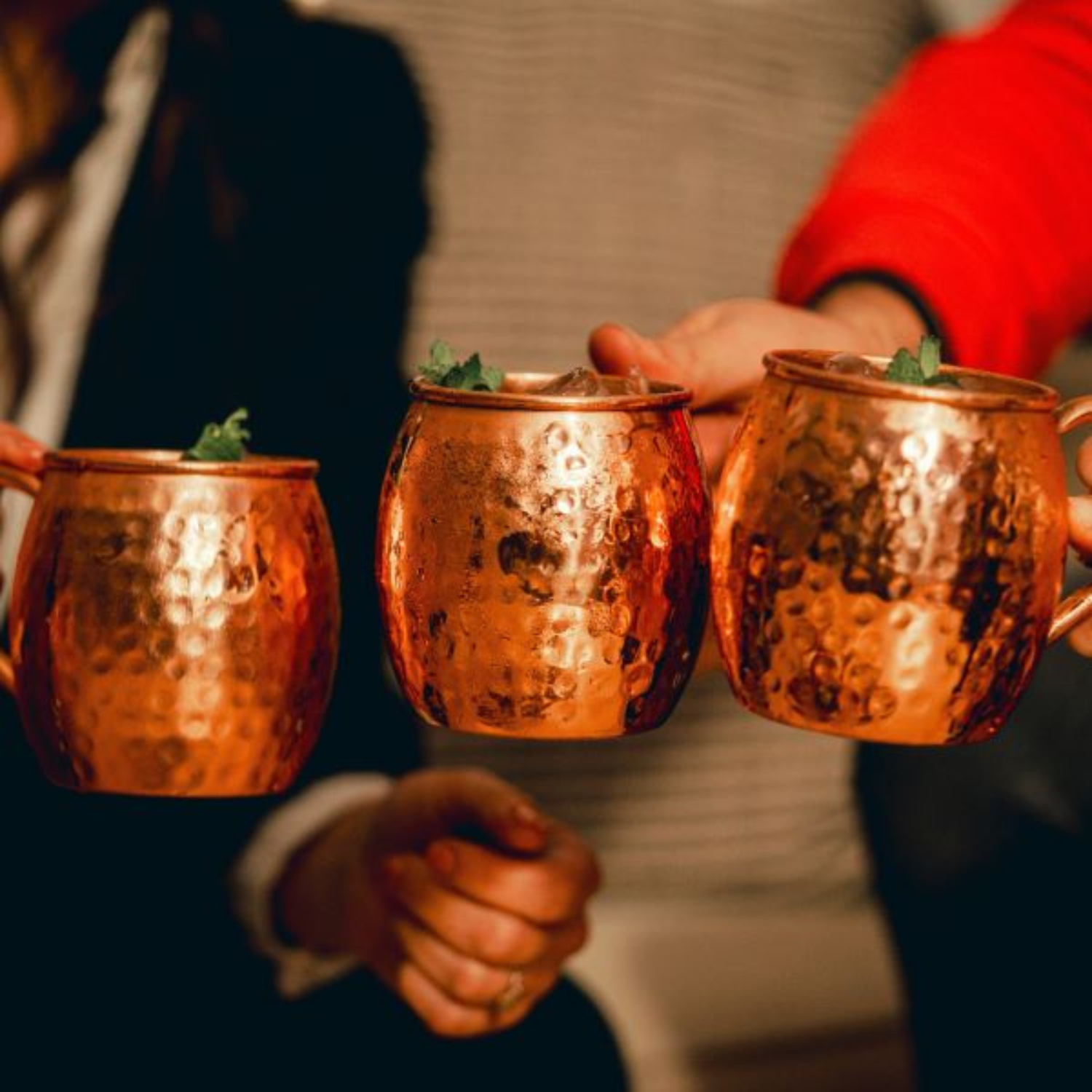 MUG COBRE MARTILLADO ATACAMA - Medular Diseño Complementos de Mesa