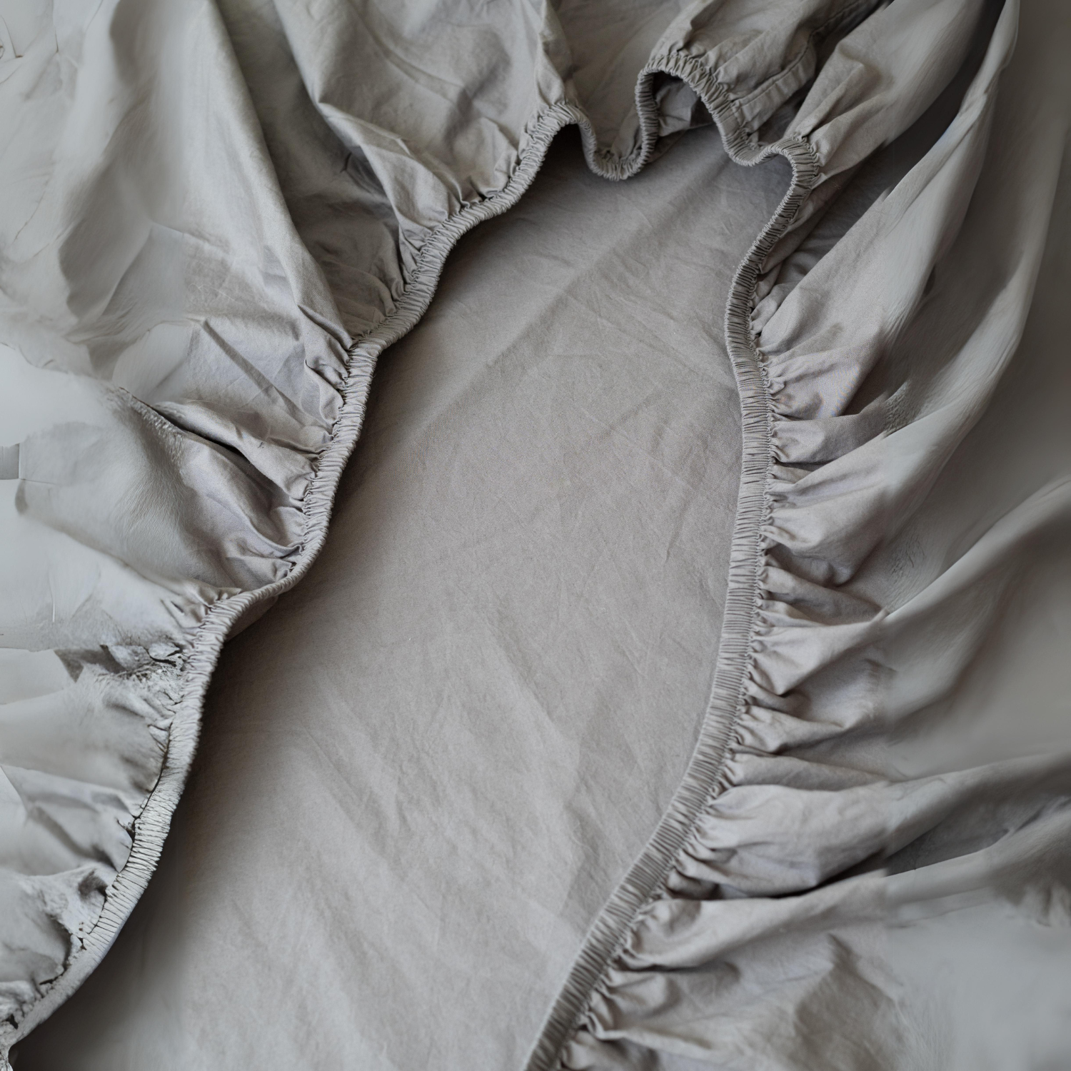 Sábana Bajera Algodón Gris Oscuro 200 Hilos - Medular Diseño Ropa de Cama