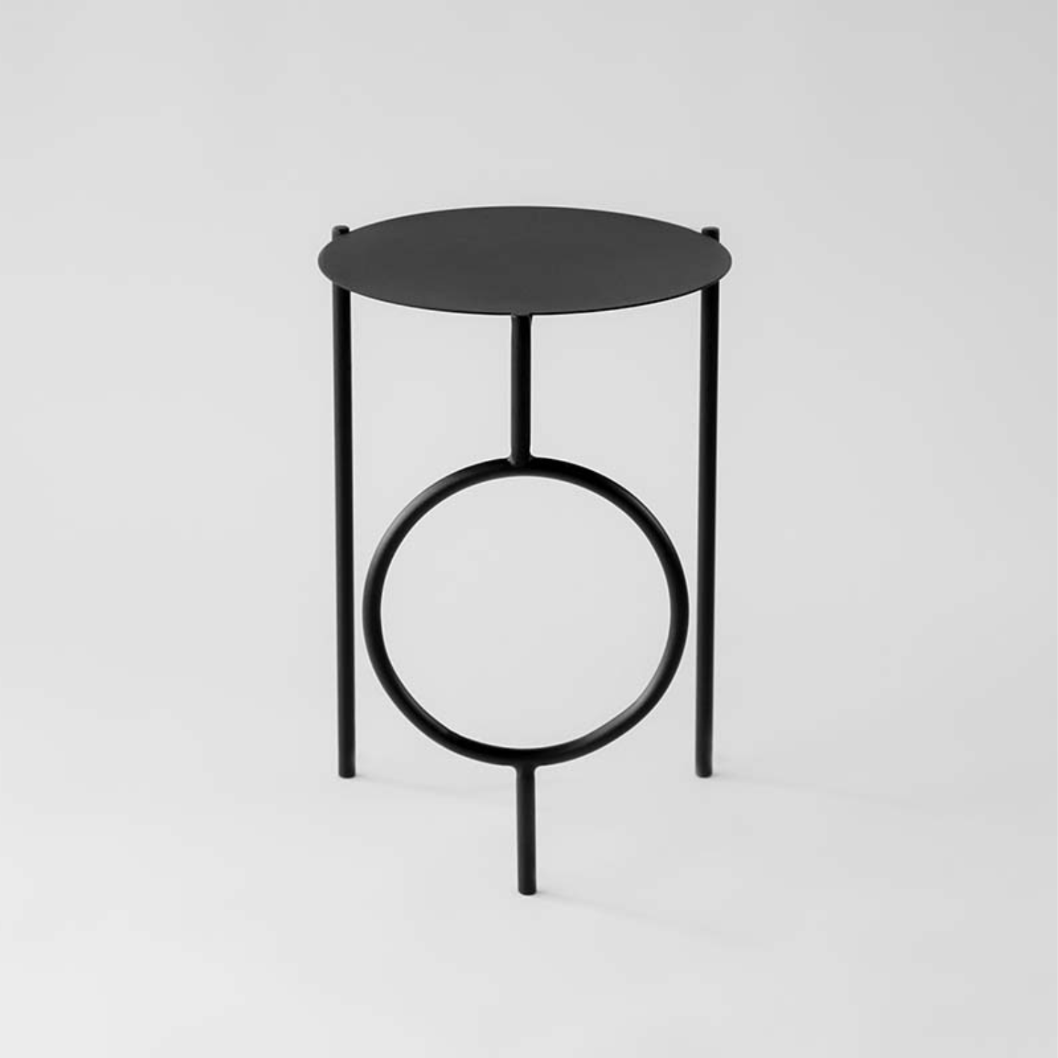 Mesa Auxiliar Nina Negra - Medular Diseño Mesas de Centro