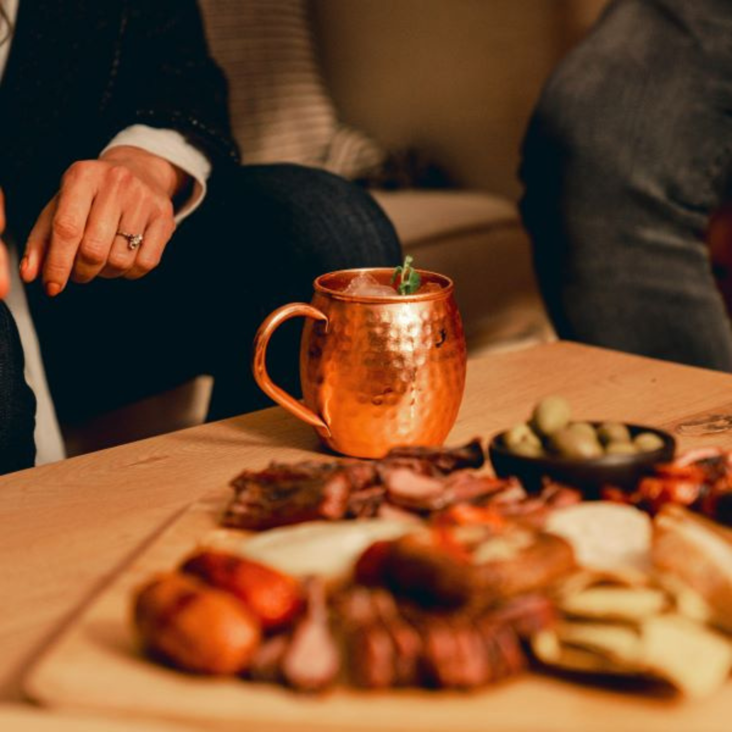 MUG COBRE MARTILLADO ATACAMA - Medular Diseño Complementos de Mesa