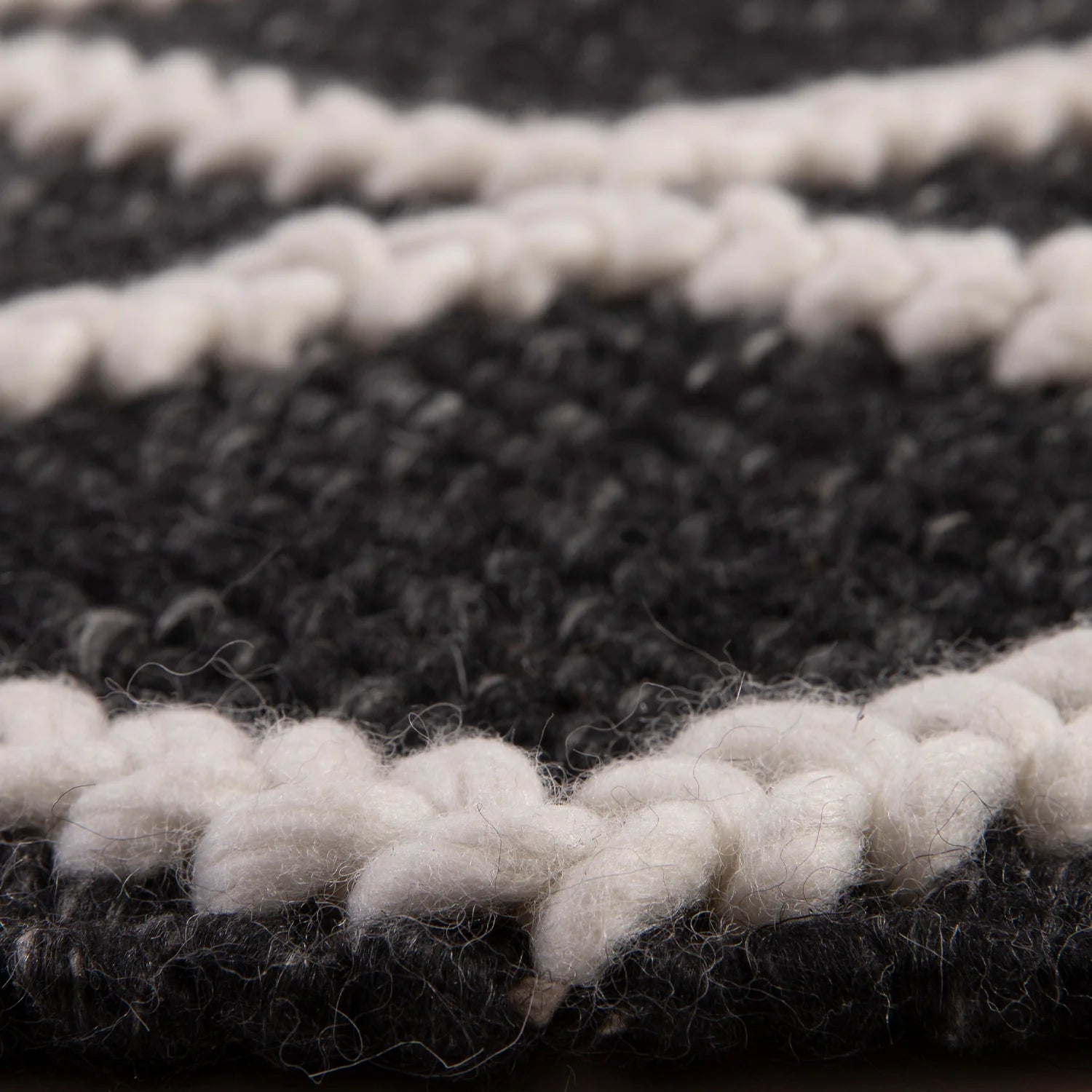 Alfombra Helsinki Negro - Medular Diseño Alfombra