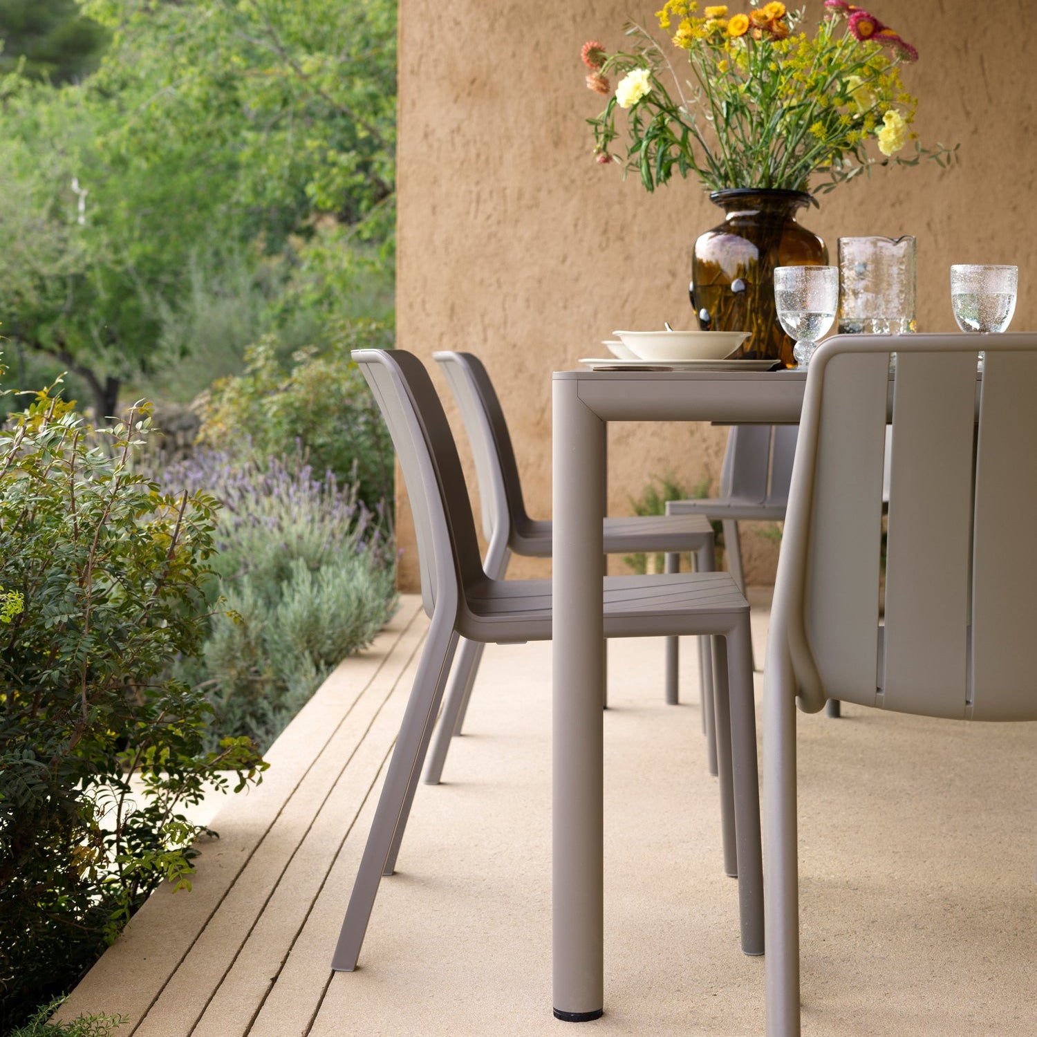 Mesa Tevere 147/211 Extensible Tortora