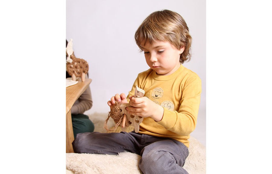 Juguete Llamito Negro - Medular Diseño Infantil