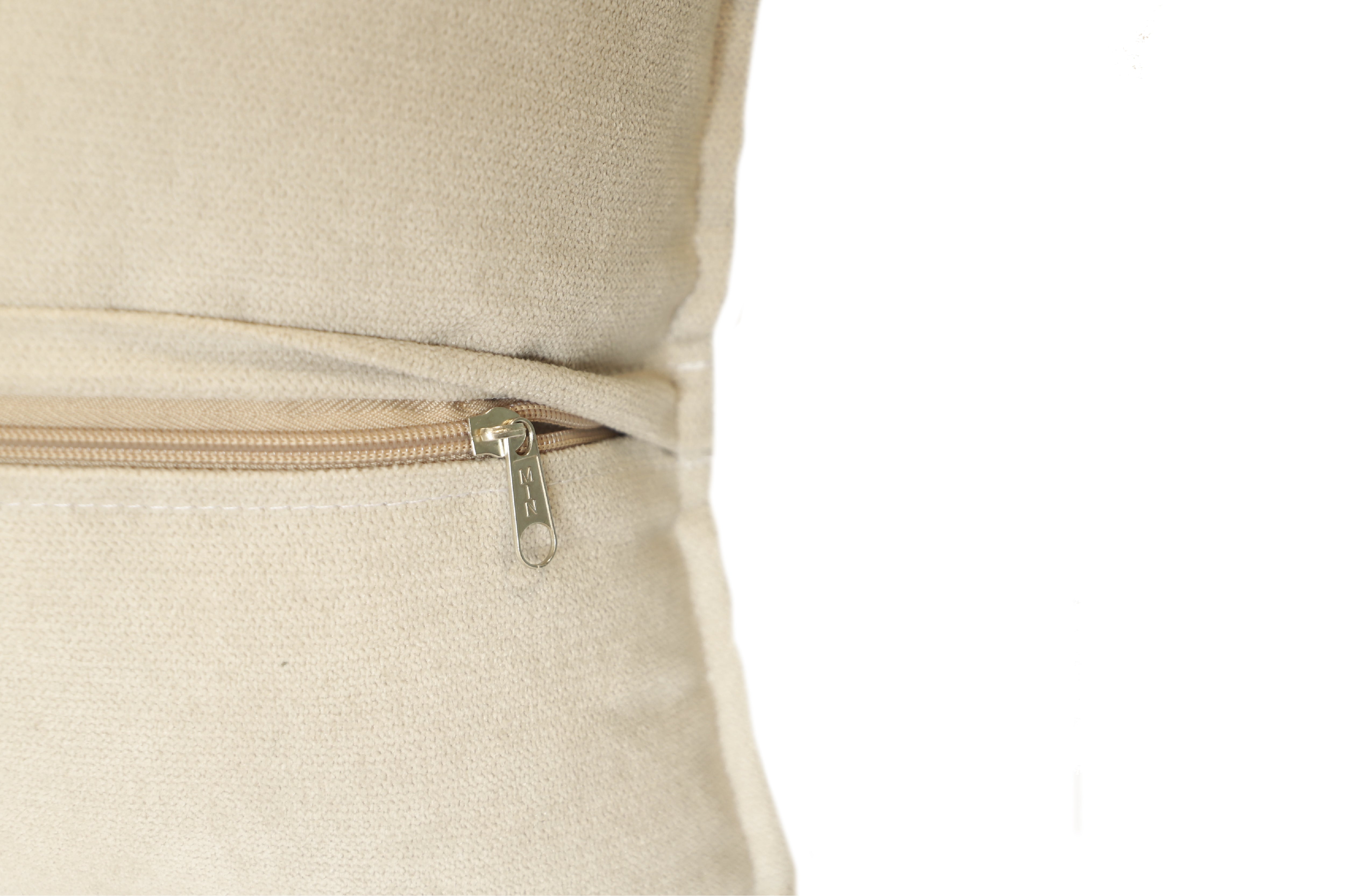 Cojín Top Color Velvet Beige - Medular Diseño Cojines EE