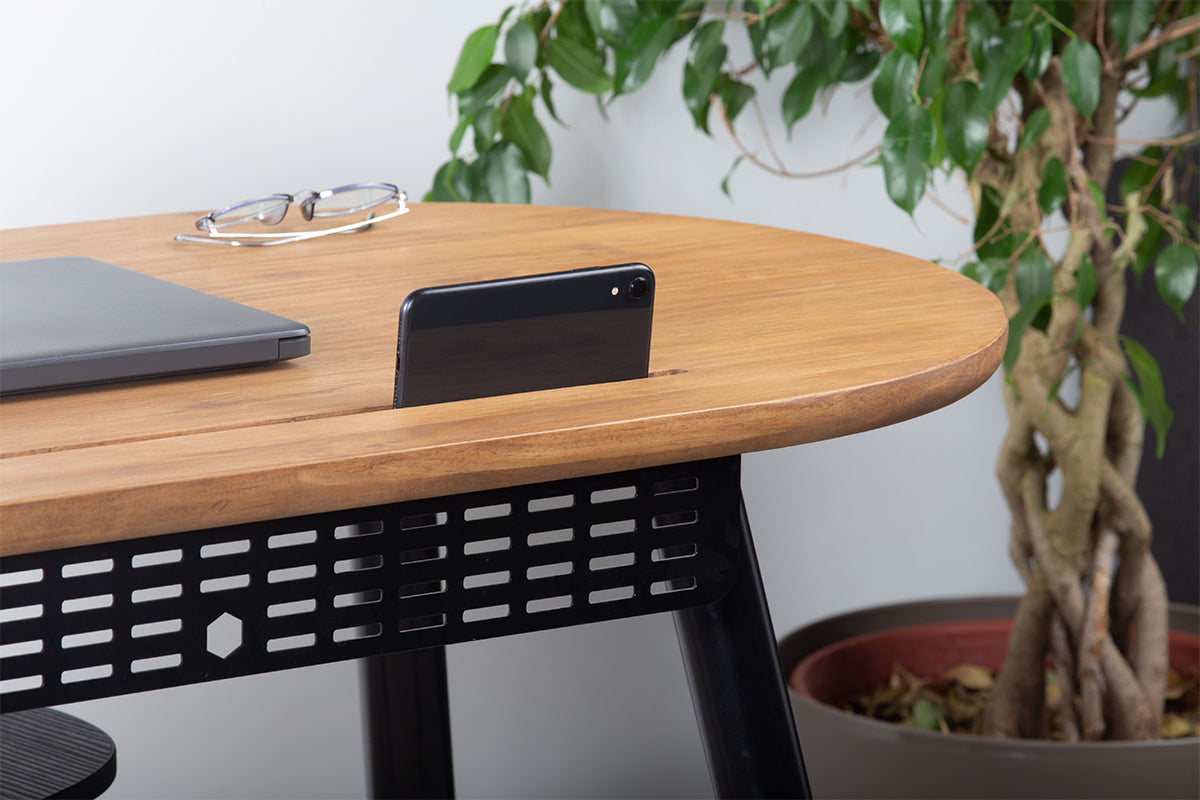 Escritorio Light Nogal + Silla Aula Black - Medular Diseño Juego de Escritorio