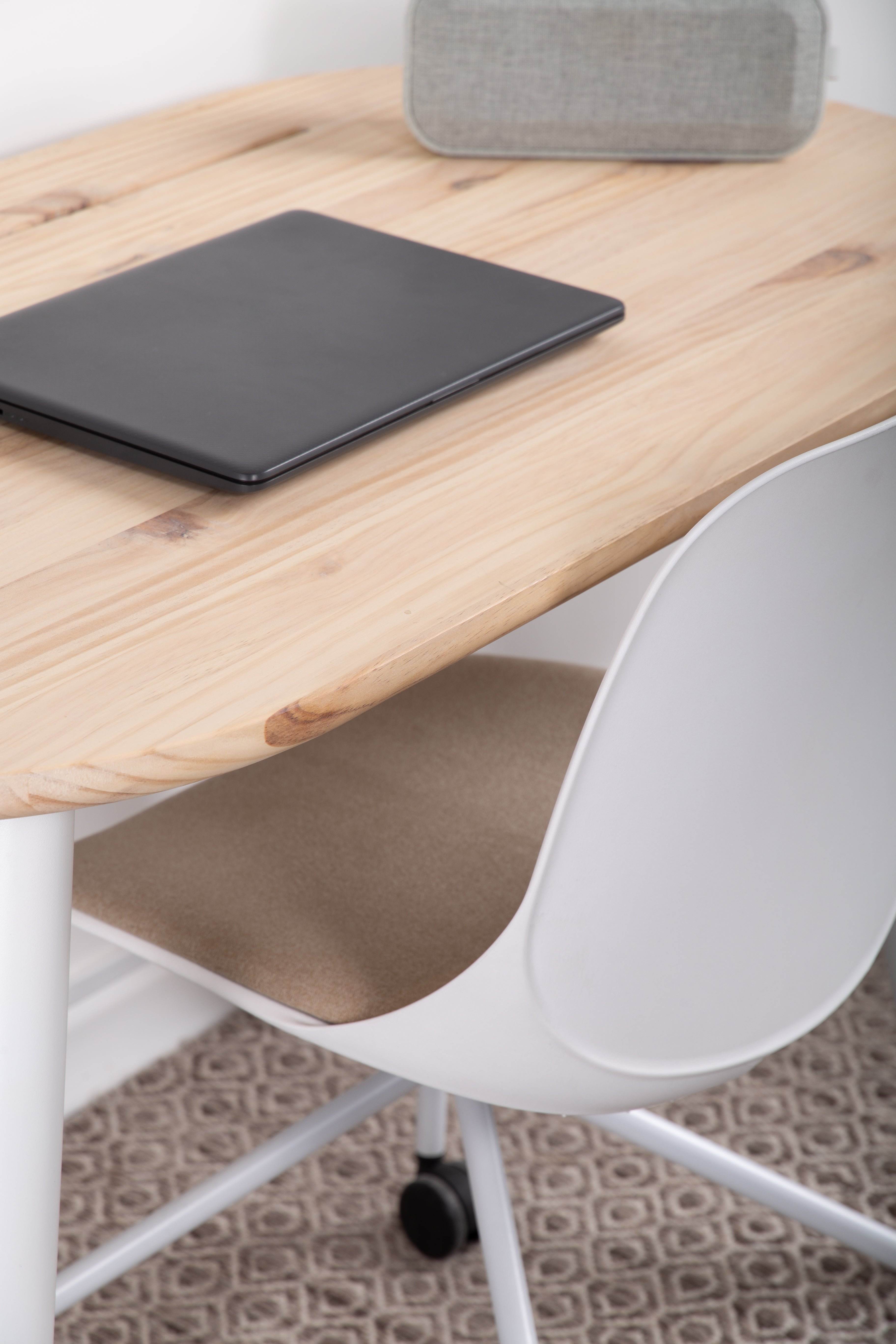 Escritorio Light Natural + Silla Quick Blanca - Medular Diseño Juego de Escritorio