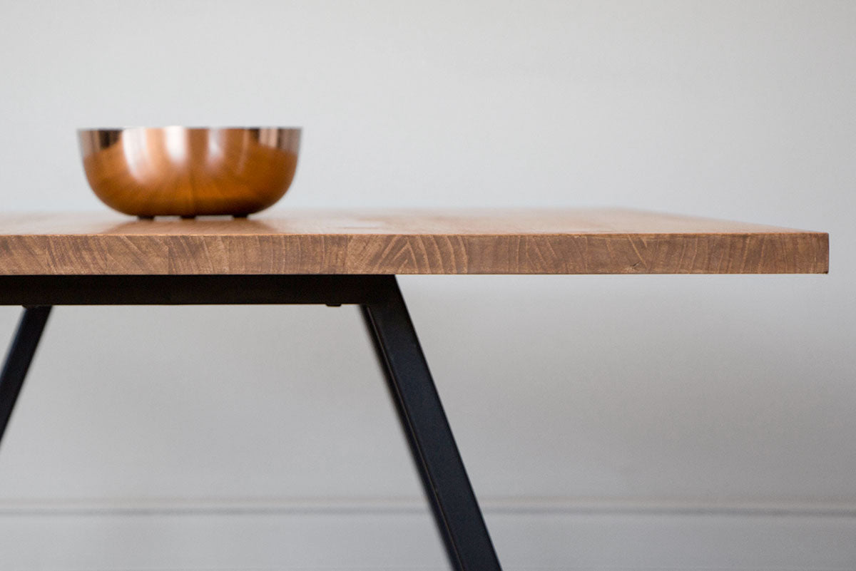 Mesa de Comedor Pablo Nogal 6P - Medular Diseño Mesas de Comedor