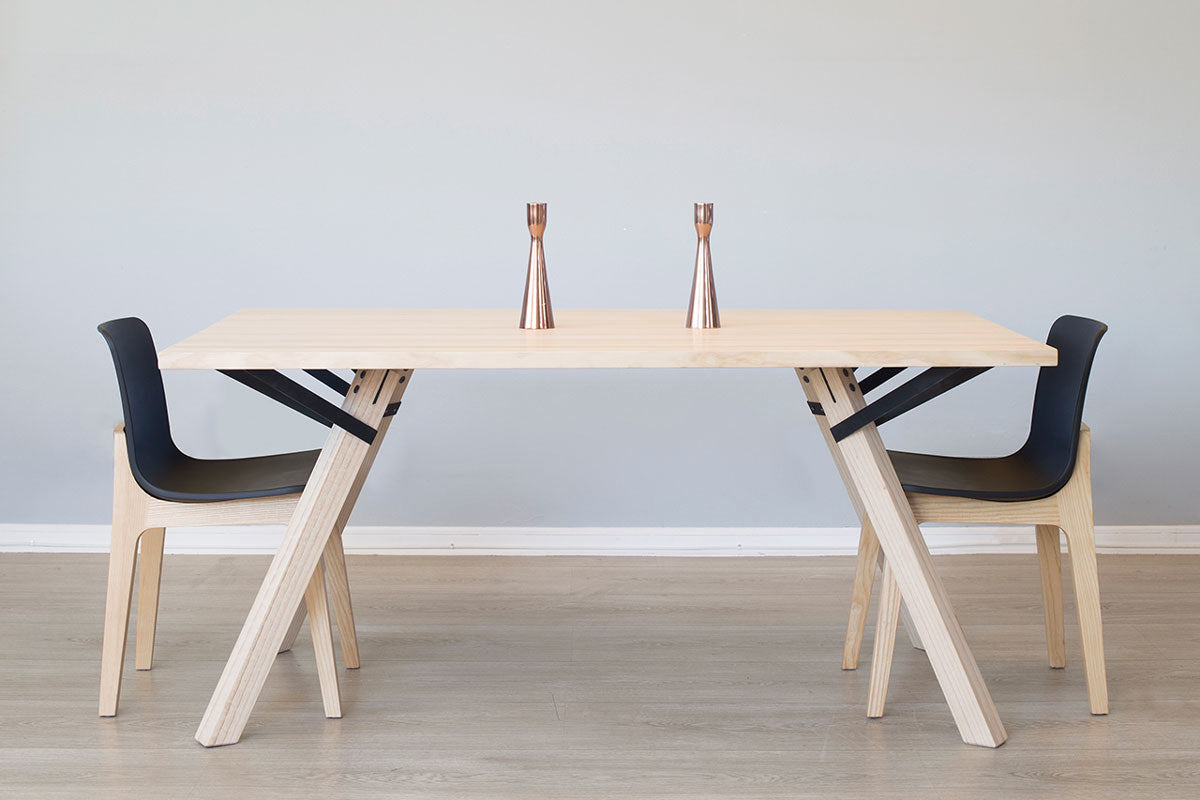 Mesa de Comedor Trigo Fijaciones Negras 6P - Medular Diseño Mesas de Comedor