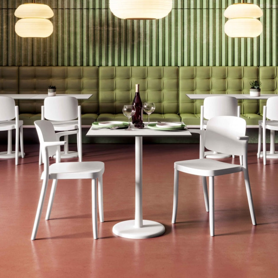 Silla Piazza con Brazos Colors - Medular Diseño Sillas de Terraza