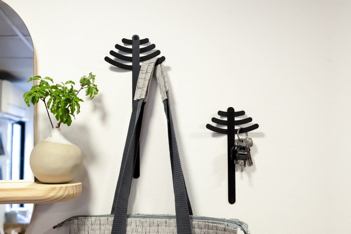 Perchero Pehuén Negro - Medular Diseño Perchero