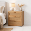 Velador Cómoda Bergen Natural – Mesa de Noche de 3 Cajones con Frente de Ratán