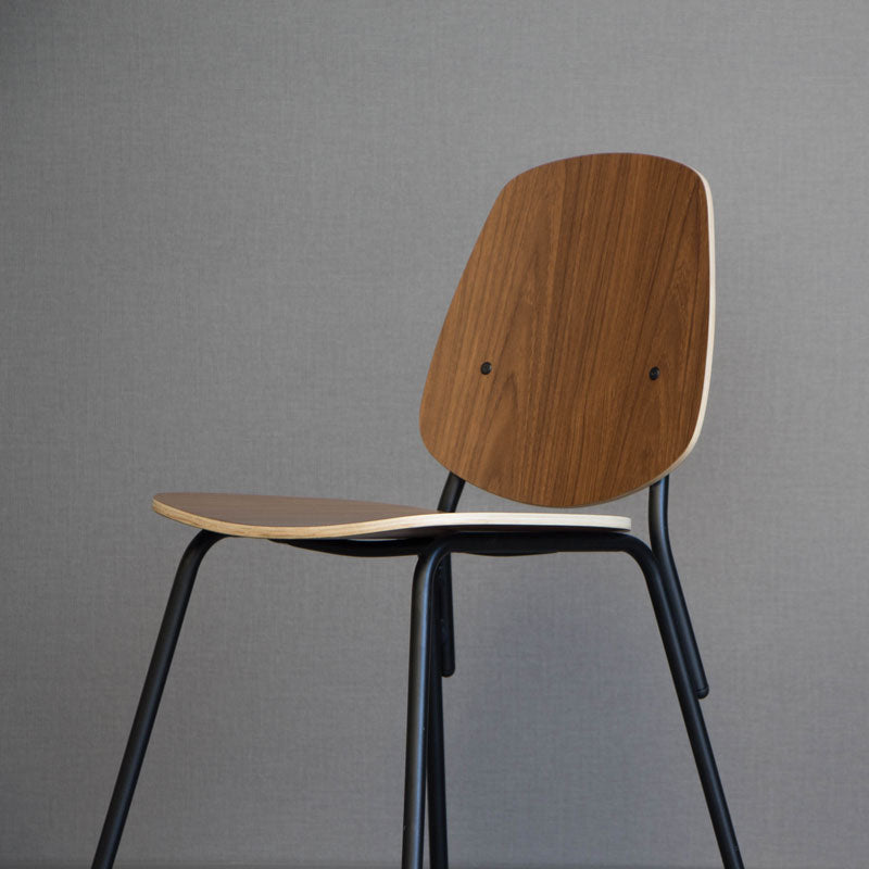 Juego de Comedor Aula Nogal 4P + 4 Sillas Aula Nogal - Medular Diseño Juego de Comedor